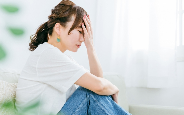 人生の最後に後悔が生まれる理由を解説したイメージ画像