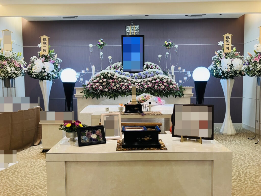 堺市中区で行われた家族葬の葬儀実例として、式の流れや当日の雰囲気が分かる写真です。